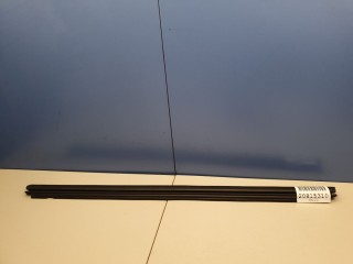 Накладка стекла передней левой двери, ориг. номер A1677257700, Mercedes GL-klasse X167 GLS