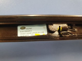 Молдинг рамки передней правой двери, ориг. номер LR055821, Land Rover Range Rover Evoque 2011-2015