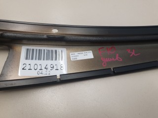 Накладка рамки двери задняя левая, ориг. номер 51357209715, BMW 5 F10 2009-2013