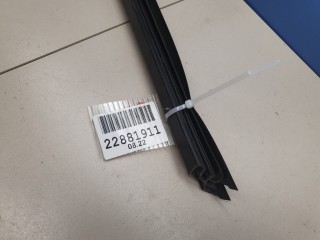 Накладка стекла передней левой двери, ориг. номер 51337336959, BMW 5 G30 F90 2016-2020