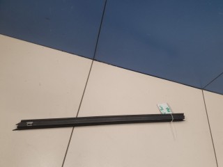 Накладка стекла передней правой двери, ориг. номер 51337258300, BMW 3 F30 2011-2016