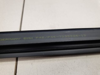 Накладка стекла передней правой двери, ориг. номер 51337298826, BMW 2 F45 F46 Tourer 2014-2018