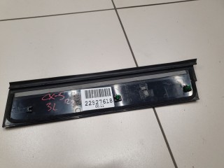 Накладка рамки двери задняя левая, ориг. номер KD5350M41, Mazda CX-5 2011-2015