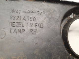 Решетка в бампер правая, ориг. номер 8321A090, Mitsubishi Lancer CX CY