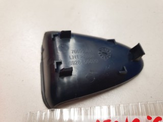 Накладка обшивки двери задней левой, ориг. номер 6928405020, Toyota Avensis T27 2011-2015
