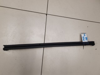Накладка стекла передней правой двери, ориг. номер GS1D58821A, Mazda 6 GH 2007-2010