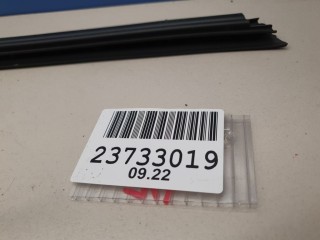Накладка стекла передней левой двери, ориг. номер LR058548, Land Rover Discovery Sport 2014-2019