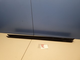 Накладка стекла передней левой двери, ориг. номер 51337336011, BMW 7 G11 G12 2015-2019