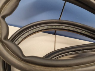 Уплотнитель стекла двери багажника, ориг. номер 95551252100, Porsche Cayenne 955 957 2002-2007