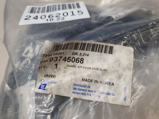 Комплект передних брызговиков, ориг. номер 93745068, Chevrolet Aveo T250 2006-2012