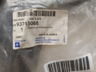 Комплект передних брызговиков, ориг. номер 93745068, Chevrolet Aveo T250 2006-2012