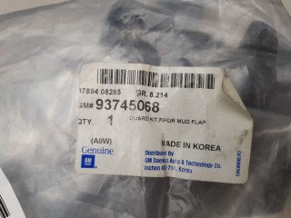 Комплект передних брызговиков, ориг. номер 93745068, Chevrolet Aveo T250 2006-2012
