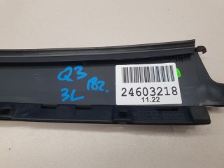 Накладка рамки двери задняя левая, ориг. номер 8U0839901C5FQ, Audi Q3 8U 2014-2018