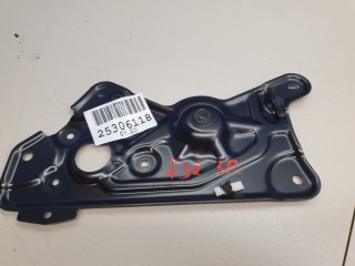 Кронштейн стеклоподъемника задней правой двери, ориг. номер 51717381922, BMW 4 F36 Gran Coupe 2013-2017