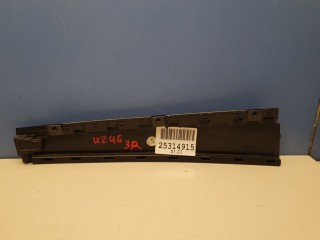 Накладка рамки двери задняя правая, ориг. номер A2467320629, Mercedes B-klasse W246 2014-2018