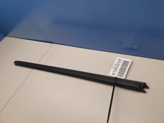 Накладка стекла передней правой двери, ориг. номер 51337240860, BMW 1 F20 F21 2011-2015