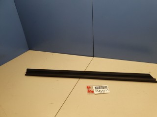 Накладка стекла передней левой двери, ориг. номер 51337336959, BMW 5 G30 F90 2016-2020