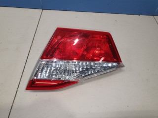 Фонарь в крышку правый, ориг. номер 8158106500, Toyota Camry XV50 2011-2014