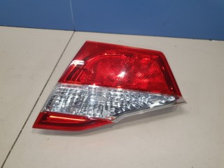 Фонарь в крышку правый, ориг. номер 8158106500, Toyota Camry XV50 2011-2014