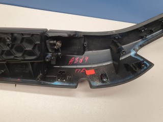 Подлокотник обшивки двери передней правой, ориг. номер 4H1867166C24A, Audi A8 S8 D4 2013-2017