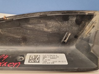 Накладка заднего правого фонаря, ориг. номер 4H0945256, Audi A8 S8 D4 2013-2017