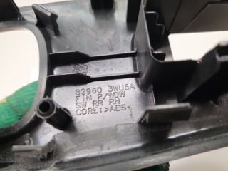 Накладка обшивки двери задней правой, ориг. номер 829603WU0A, Infiniti QX50 J55