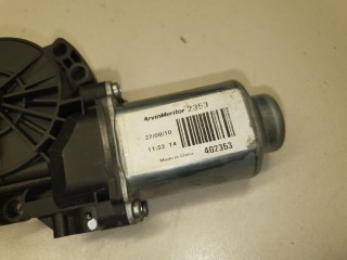 Моторчик стеклоподъёмника задний правый, ориг. номер 834602S000, Hyundai ix35 Tucson LM