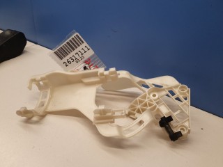 Кронштейн замка двери задний правой, ориг. номер 5N0839768C, Volkswagen Tiguan 2011-2019