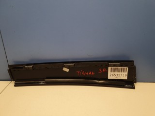 Накладка рамки двери задняя правая, ориг. номер 5N0839902A03C, Volkswagen Tiguan 2011-2019