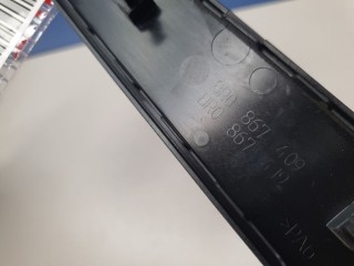 Накладка обшивки двери задней левой, ориг. номер 8R0867409R66, Audi Q5 8R 2012-2017