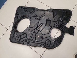 Кронштейн стеклоподъемника передней левой двери, ориг. номер 68231063AC, Jeep Grand Cherokee WK2 2010-2013