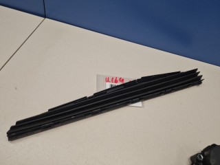 Направляющая стекла люка левая, ориг. номер A1647800340, Mercedes GL-klasse X164 2006-2009