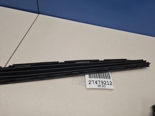 Направляющая стекла люка правая, ориг. номер A1647800440, Mercedes GL-klasse X164 2006-2009