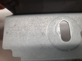 Кронштейн ручки двери багажника, ориг. номер 8R0827569A, Audi Q5 8R 2012-2017