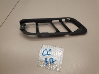 Кронштейн ручки двери внутренней правой, ориг. номер 3C8837198, Volkswagen Passat CC 2012-2017
