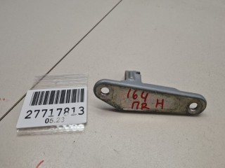 Петля двери передней правой нижняя, ориг. номер A2517201637, Mercedes M-klasse W164 ML
