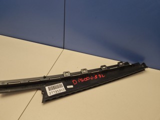 Накладка рамки двери задняя левая, ориг. номер LR105992, Land Rover Discovery 2017-2021