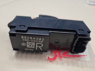 Кнопка стеклоподъемника, ориг. номер 8608A062, Mitsubishi Outlander CW XL
