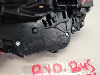 Замок двери передней левой, ориг. номер VB6105200, BYD M3 DM