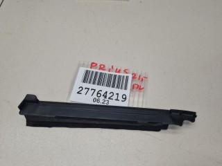 Уплотнитель стекла передней левой двери, ориг. номер 6783647010, Toyota Prius W50