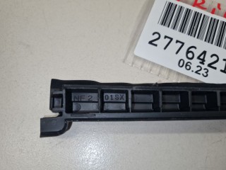 Уплотнитель стекла передней левой двери, ориг. номер 6783647010, Toyota Prius W50