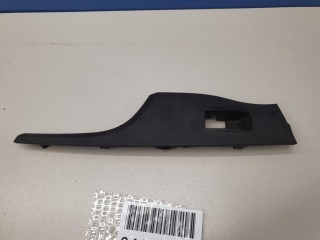 Накладка кнопки стеклоподъемника задняя правая, ориг. номер 935803Z0504X, Hyundai i40 2011-2015