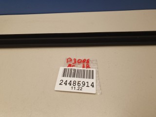 Накладка стекла задней правой двери, ориг. номер 9811247080, Peugeot 3008 P84