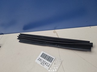 Уплотнитель стекла люка, ориг. номер 913804CC0A, Nissan X-Trail T32 2013-2019
