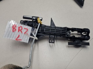 Кронштейн ручки двери передней левой, ориг. номер 61142CA010, Subaru BRZ Z10