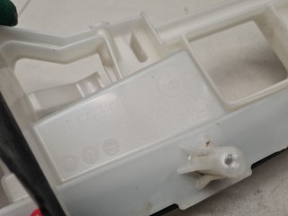 Кронштейн замка двери задний правой, ориг. номер 5289915, Ford Kuga 2012-2016