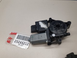 Моторчик стеклоподъёмника задний правый, ориг. номер 9811864480, Peugeot 3008 P84