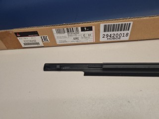 Молдинг стекла передней правой двери, ориг. номер 5727A292, Mitsubishi Outlander GF