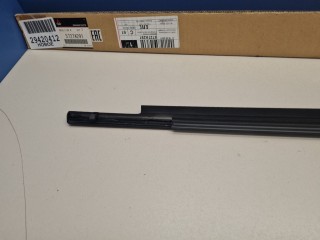 Молдинг стекла передней левой двери, ориг. номер 5727A291, Mitsubishi Outlander GF