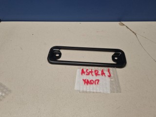 Уплотнитель ручки двери багажника, ориг. номер 13316579, Opel Astra J 2012-2018